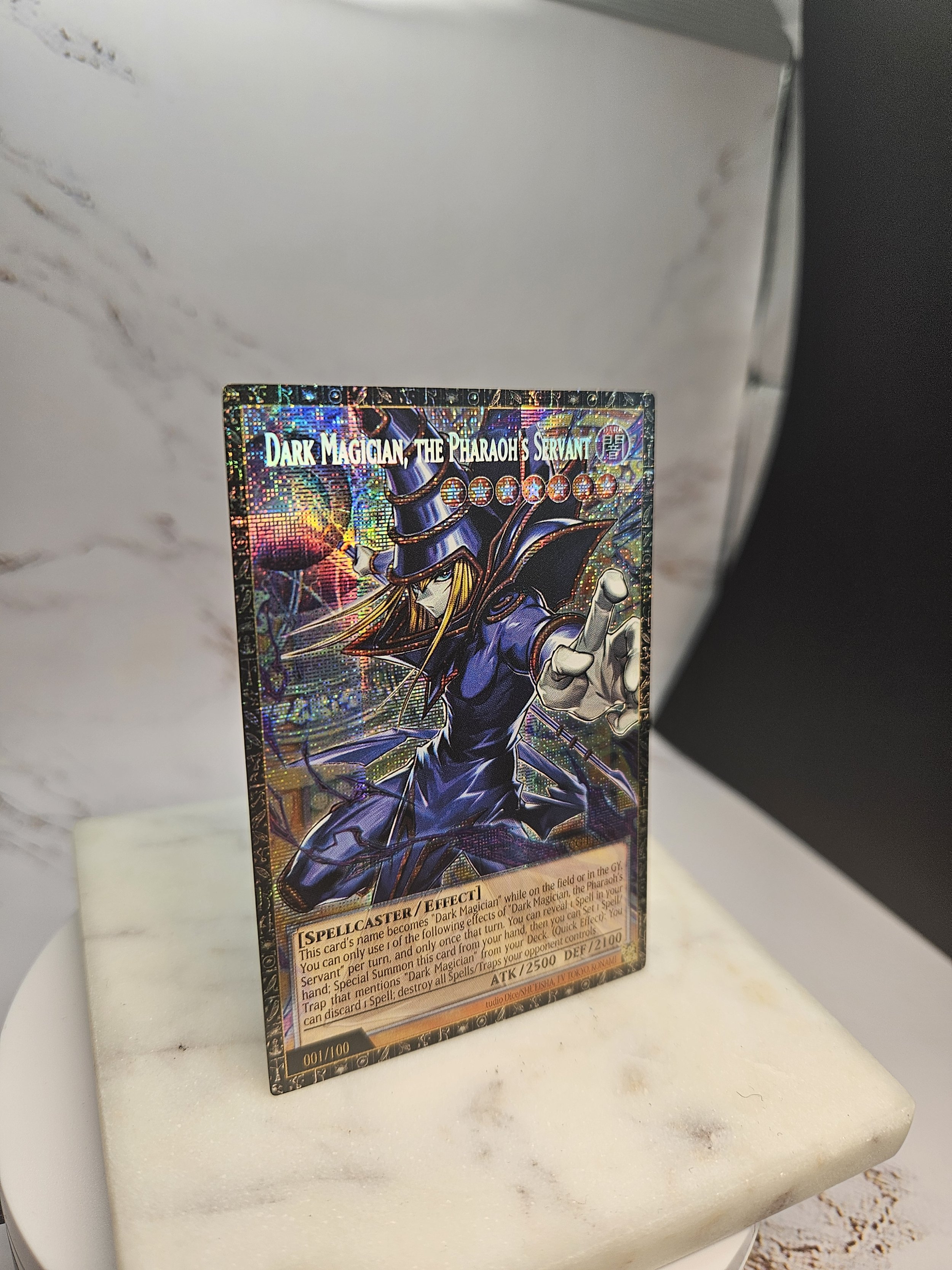Dark Magician, the Pharaoh's Servant (TCG Version: LOCH-JP001
